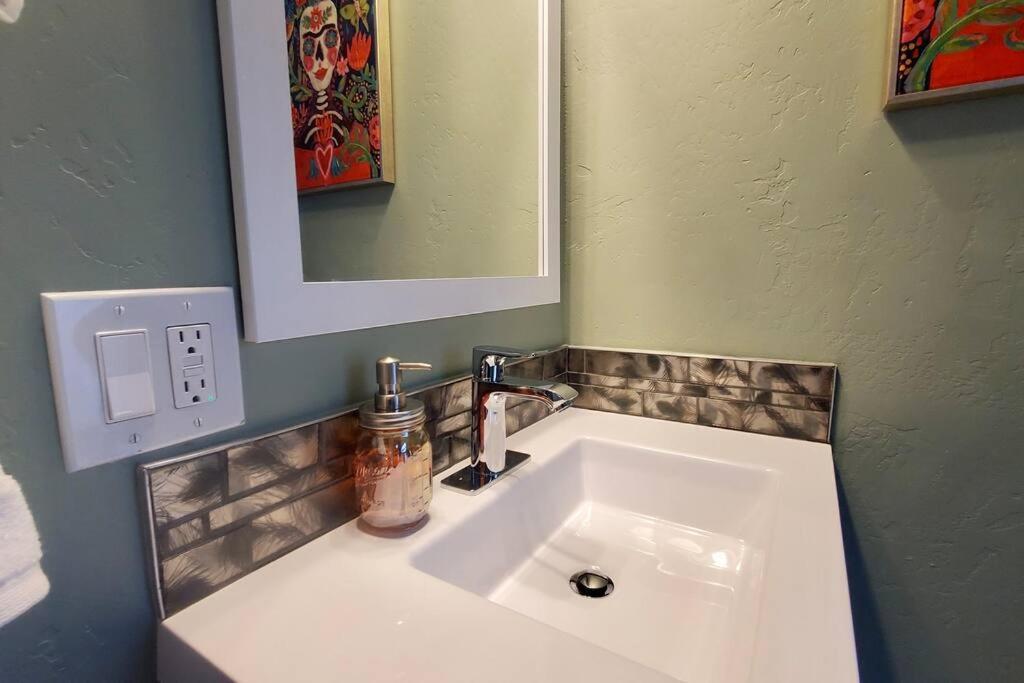 Charming And Cozy Studio Gaslamp! Perfectly Located In San Diego Downtown! Exterior photo
